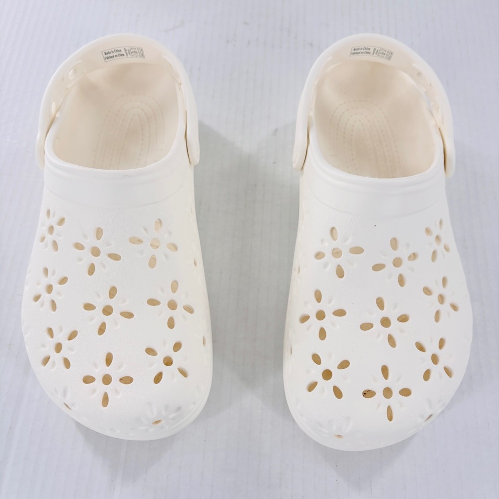 Crocs Classic Floral Cut-Out Clogs Chalk Women’s 8/ Men’s 6